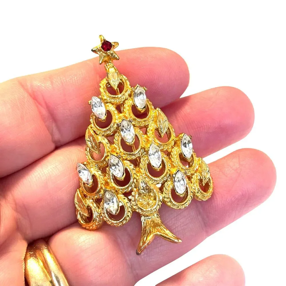 Vintage Christmas tree brooch goldtone & white rhinestones textured dimensional